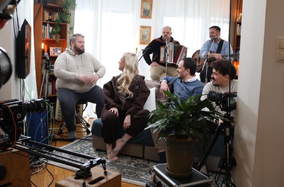 Pri nas doma z Laro – Planet TV